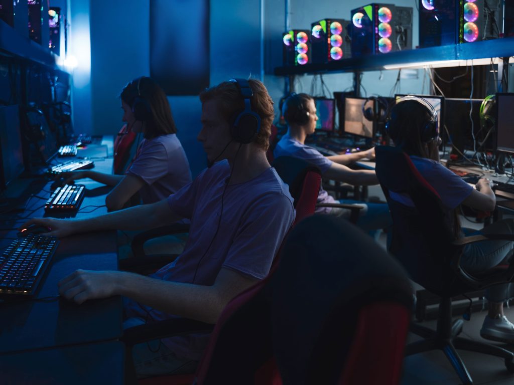 Performance Anxiety in Esports: What Competitive Gamers Can Learn From Sports Psychology
